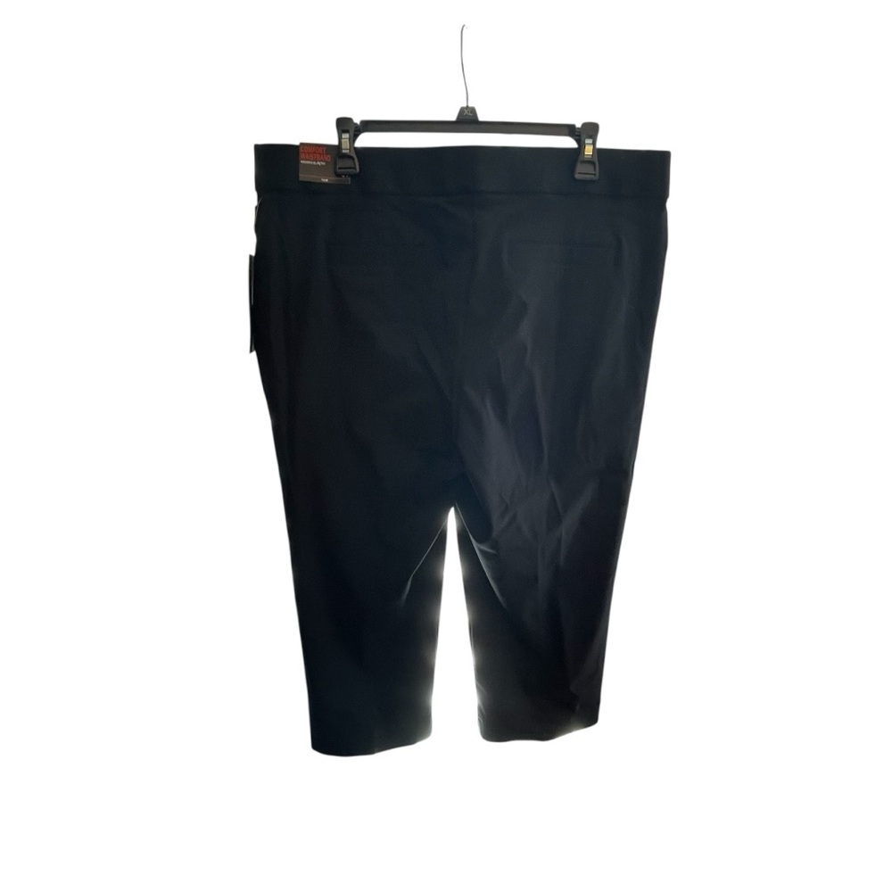 Briggs New York Black Cropped Pants - Picture 2 of 4